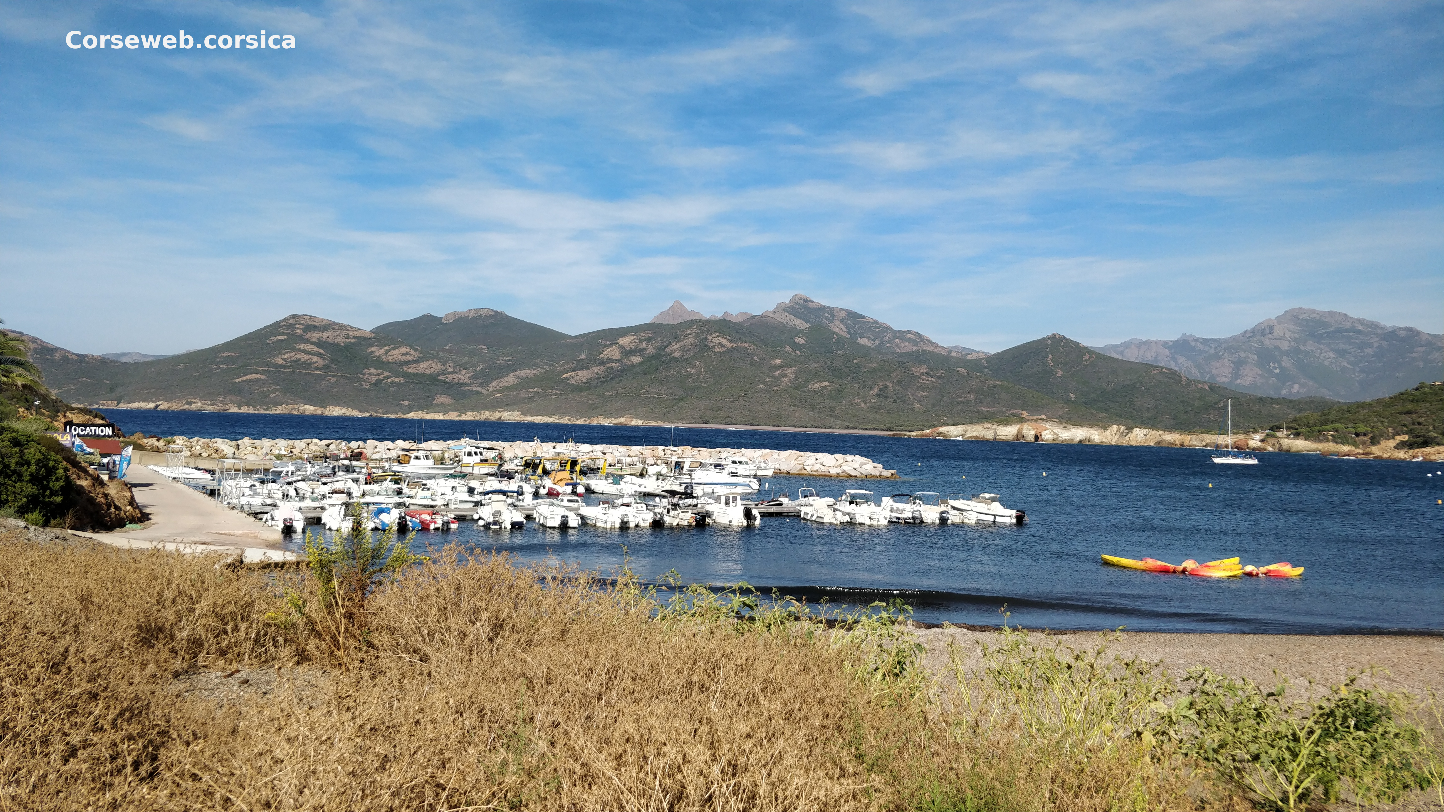 Plage du village de Galéria