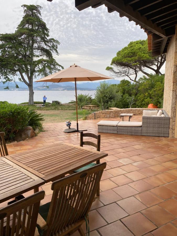 villa pieds dans l'eau porticcio