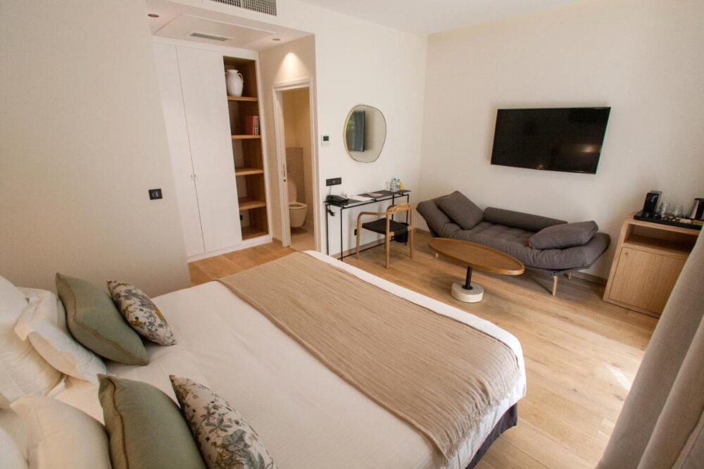 hotel la caravelle calvi