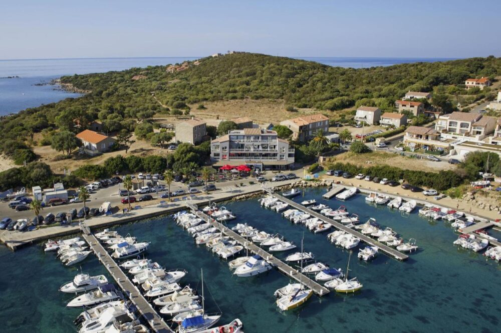 hôtel le golfe serra di ferro