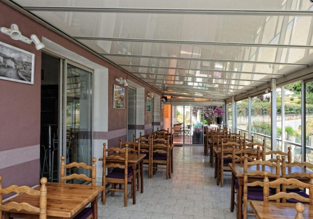 hotel restaurant alata