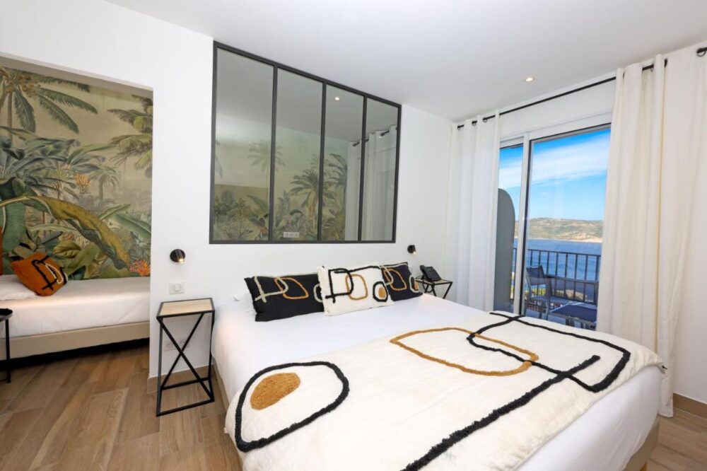 hotel le saint erasme calvi