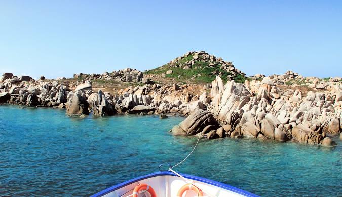 iles lavezzi