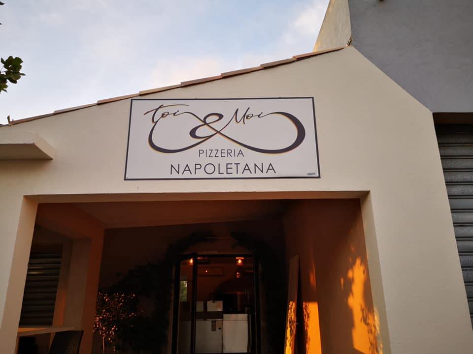 Entrée d'une pizzeria napolitaine, Toi & Moi.
